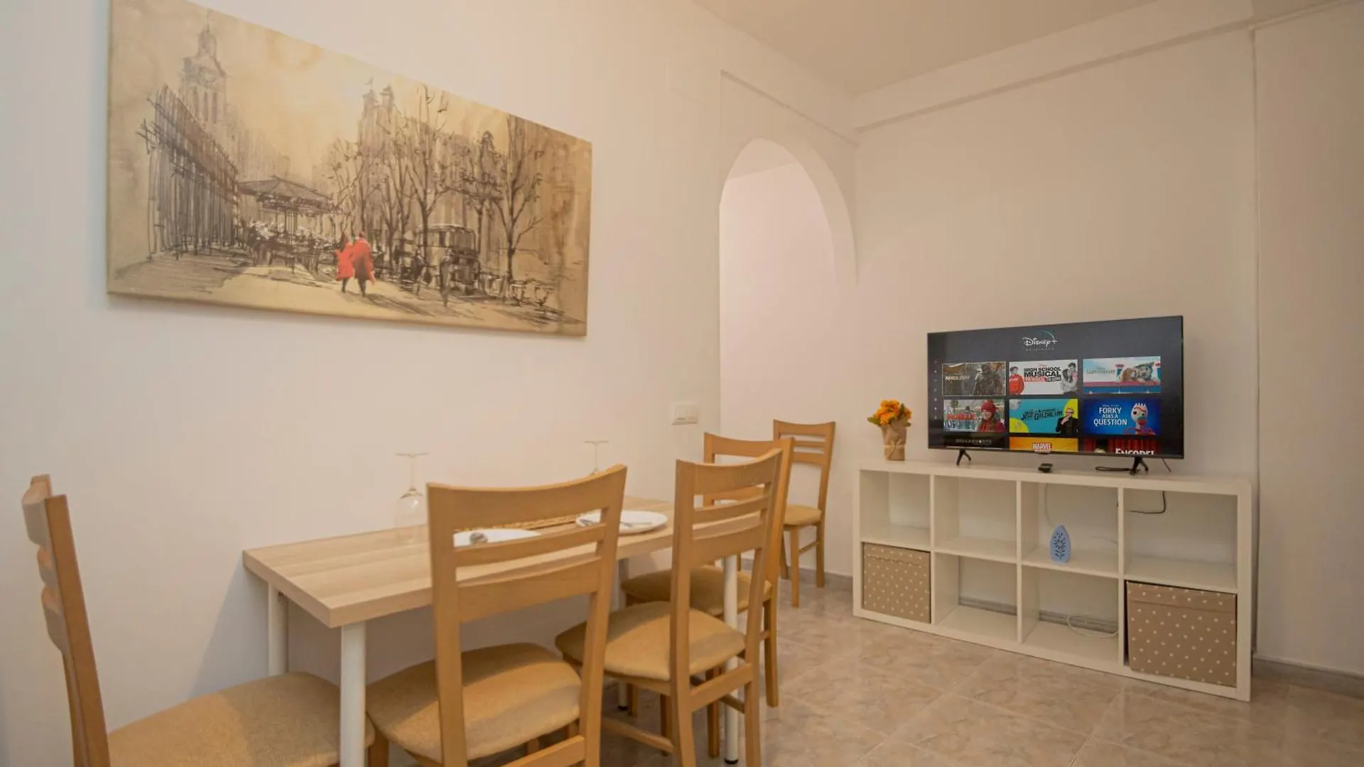 3 Bedroom Apartment In The Heart Of Triana Seville