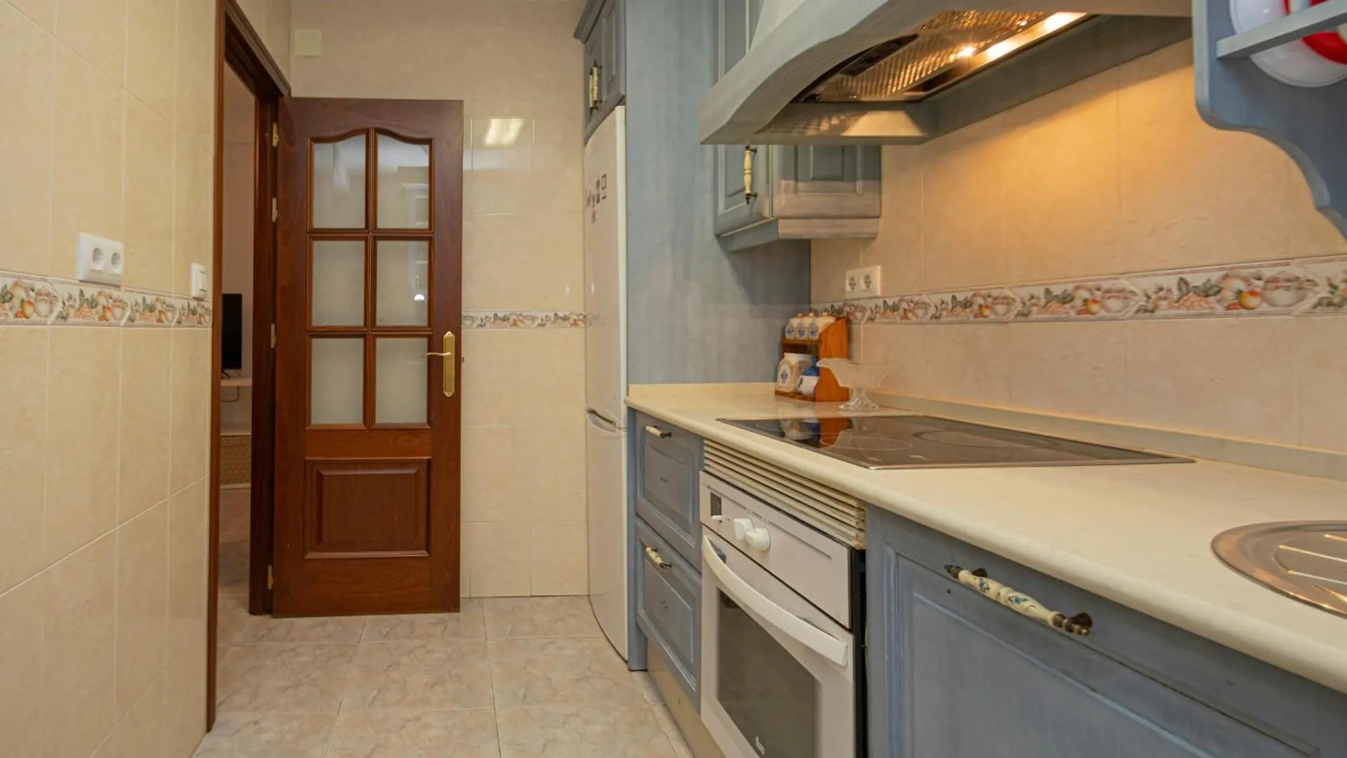 3 Bedroom Apartment In The Heart Of Triana Seville